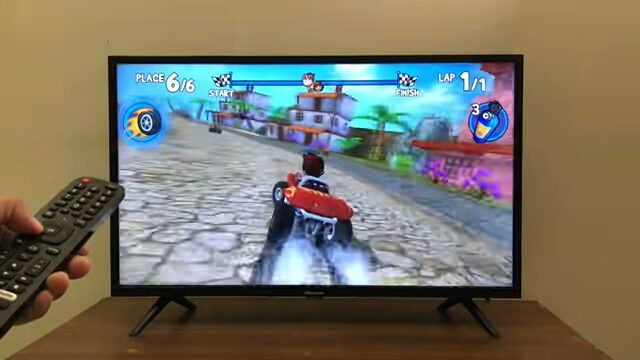 HISENSE 32 pollici ROKU SMART TV LED MODELLO 2023